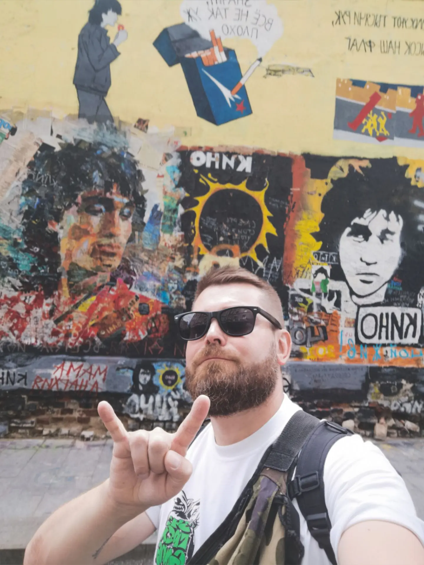 Всем нашим привет из Москвы 🤘