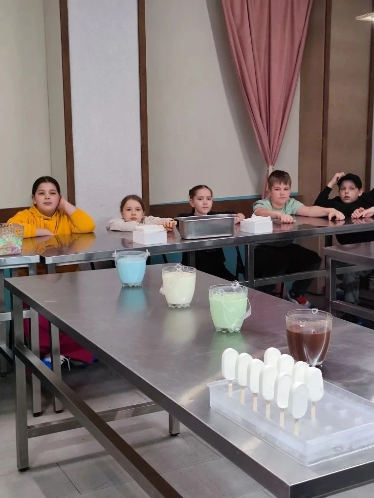 🍦 Сладкое приключение 3 «А» и 3 «В»!  6 мая для учеников 3 «А» и 3 «В» классов выдался не просто уче