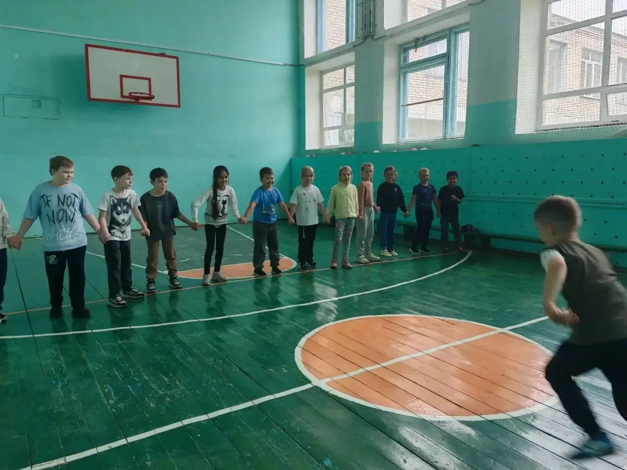 Сегодняшний день в нашем лагере был по-настоящему жарким, весёлым и познавательным! Мы посвятили его