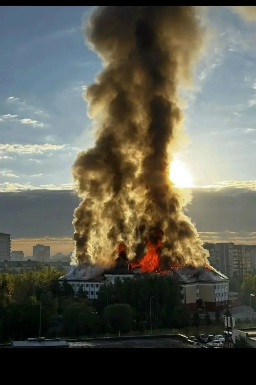 Еще видео с места пожара в 65 школе