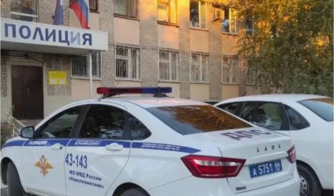 Почему дети помогают мошенникам грабить своих родителей? В Екатеринбурге добычей аферистов стали зол