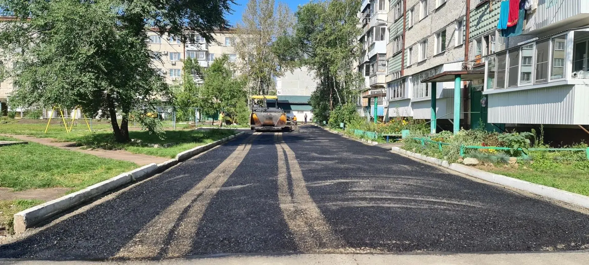 Продолжаем ремонт междворовых проездов