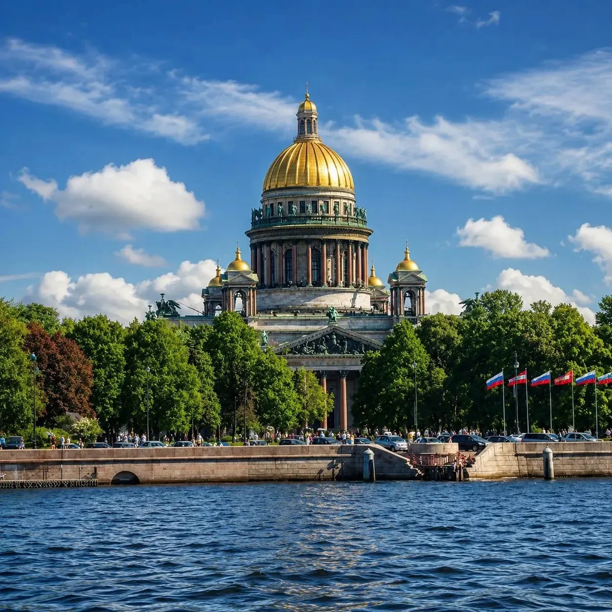 С днём рождения, Петербург!