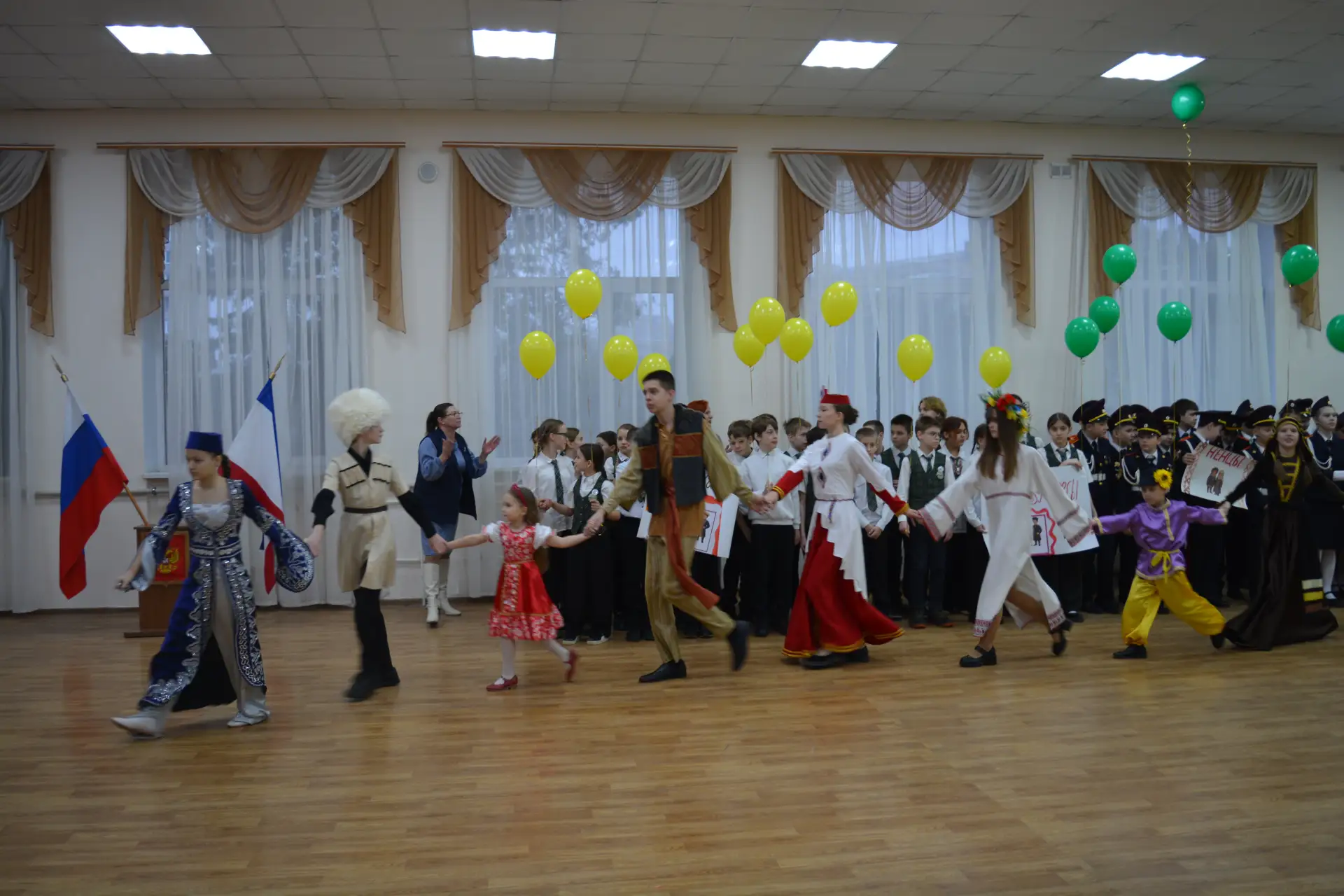 21 февраля отмечается Международный день родного языка. В симферопольской школе № 30 им. Аматуни в ч