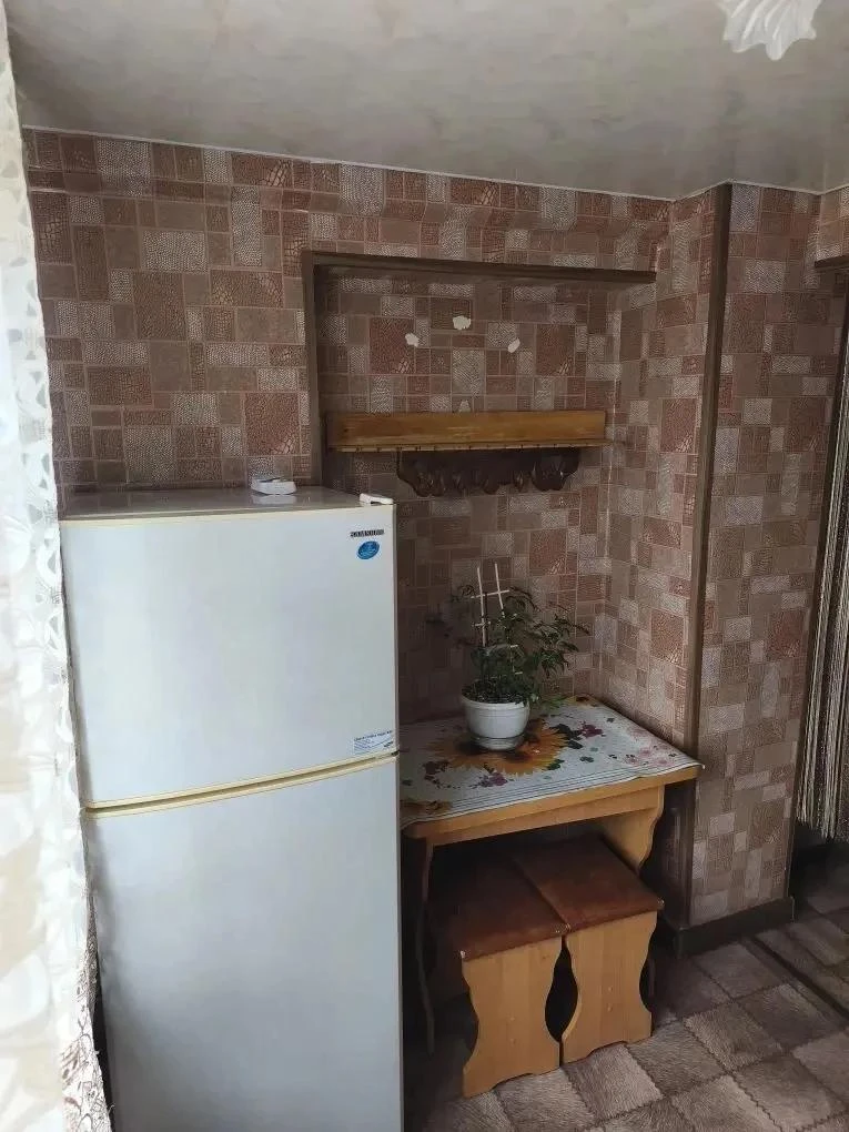 Макеевка, Горняцкий район.
✅ Сдается 2-х комнатная квартира поселок Красная Звезда, этаж 1/3, мебель