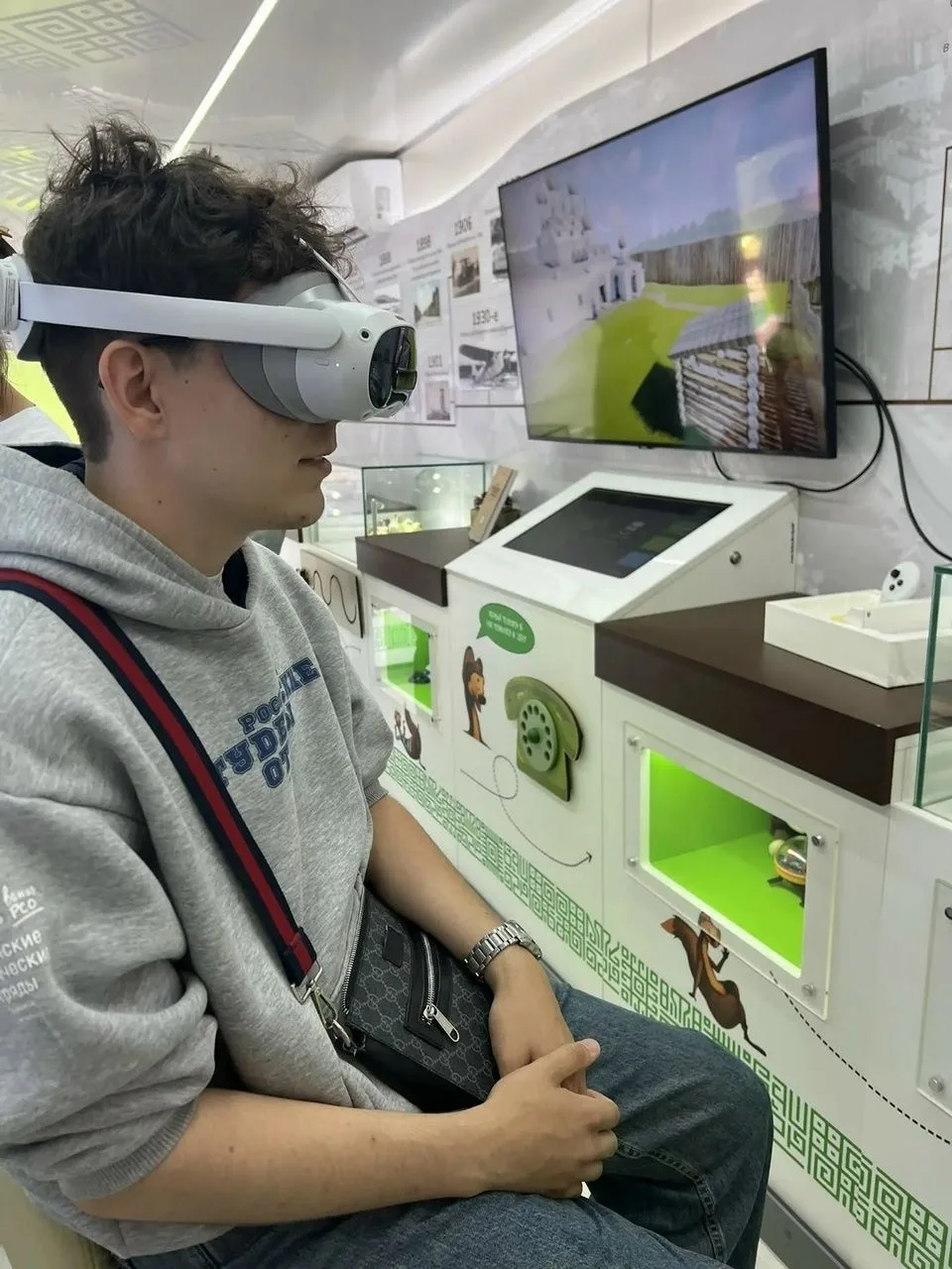 В Уфе запустили VR-экскурсию в Уфимский кремль XVIII–XIX веков

С помощью VR-очков гости могут погру