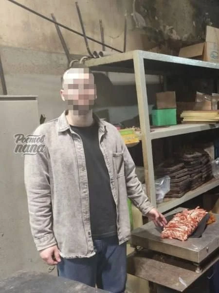 Двух работников электроремонтного предприятия в Новочеркасске задержали при попытке вын...