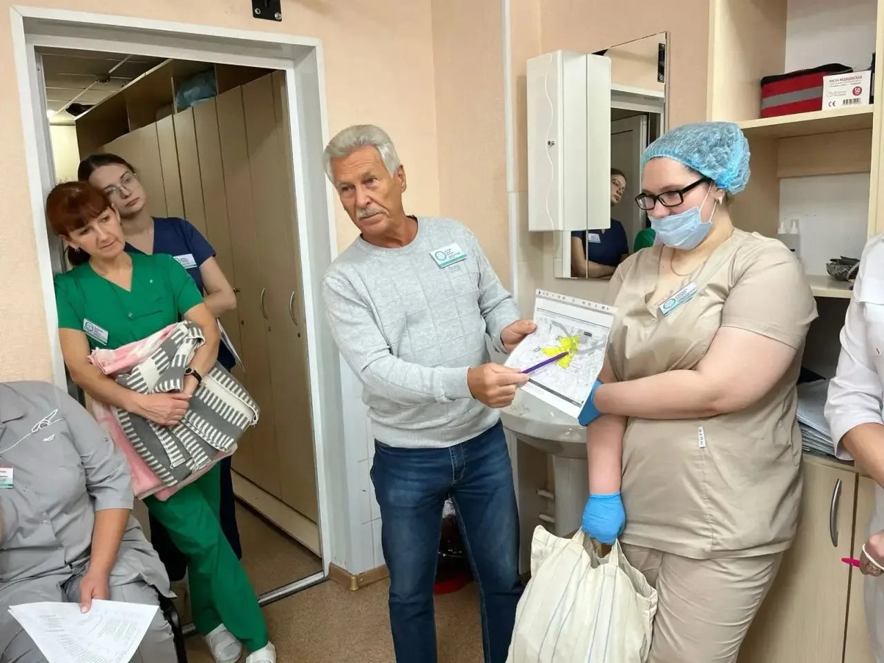 По поручению губернатора Кузбасса Ильи Середюка проверяем готовность укрытий в медицинс...