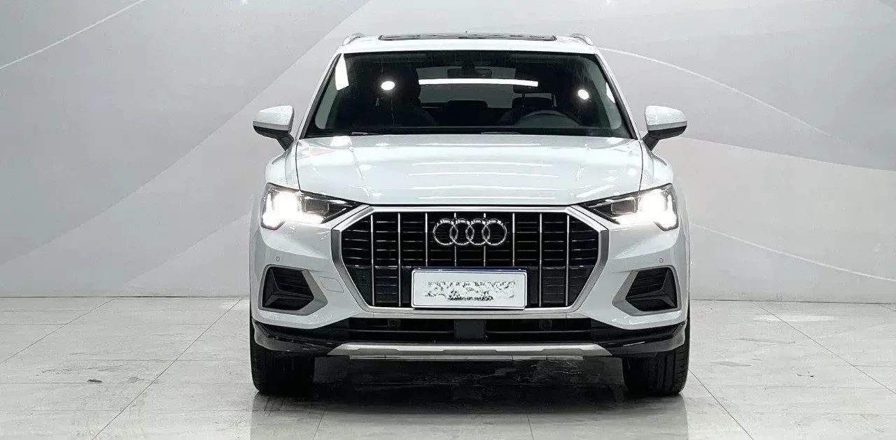 СТОК КИТАЙ

AUDI Q3

Выпуск: апрель 2022 г.
Двигатель: 35 TFSI 1.4Т | бензин | 150 л.с. | 2WD
Компле