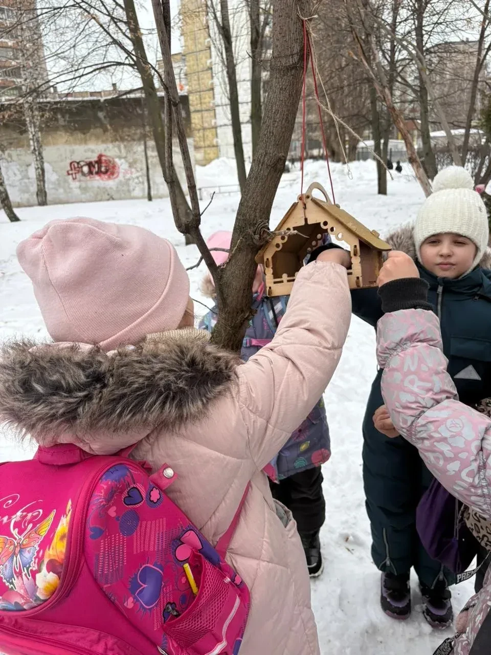 🕊️Ежегодно в нашей стране отмечается добрый экологический праздник - День зимующих птиц! Зимой птицы