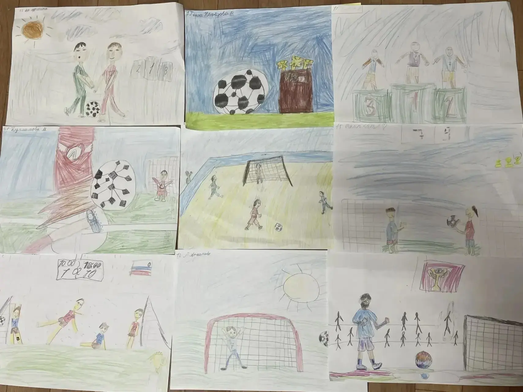 Наши ребята не только играют в футбол, но и рисуют! ⚽️   🎨 В нашей школе прошёл конкурс рисунков про