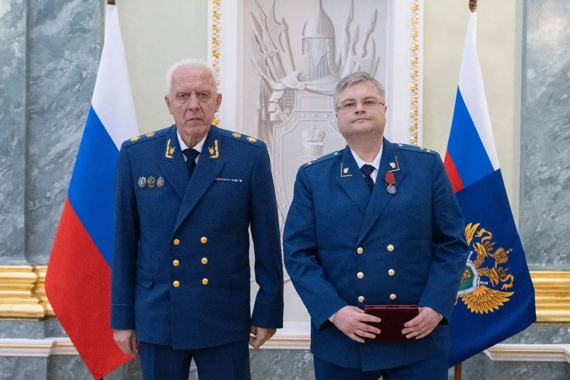 🎖 Сотрудник Прокуратуры ЛНР награждён Указом Президента России 

Указом Президента России Владимира