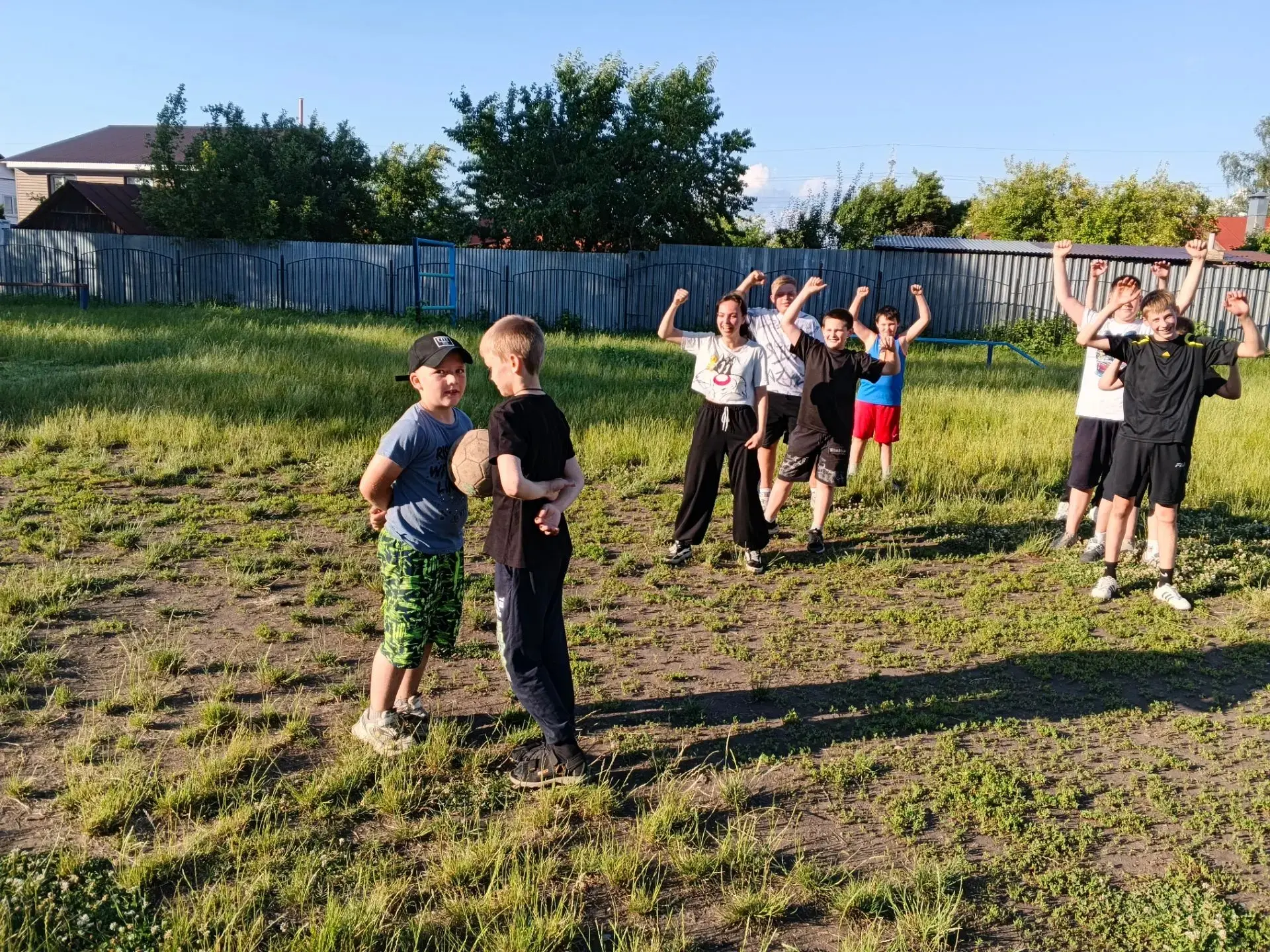 ☀Чтобы летние дни проходили весело и с пользой для здоровья, педагоги МАУ ДО «СШОР № 1» организовали