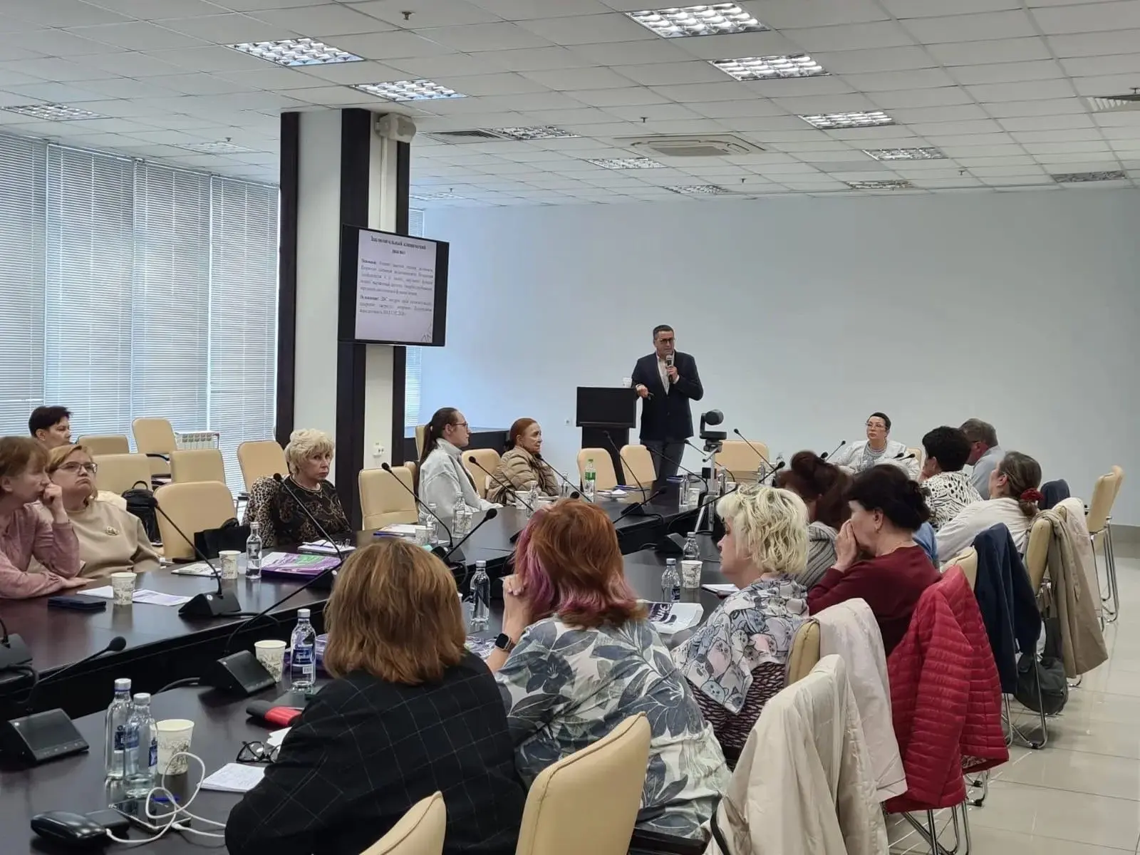 На Дальневосточном форуме терапевтов обсуждают актуальные вопросы гастроэнтерологии и с...