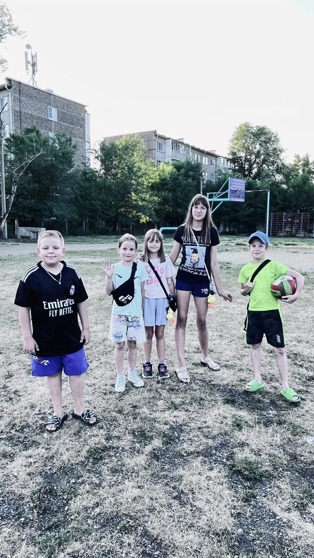 ⚽️🏐 На территории школы вновь звучит детский смех.

Спортивная площадка стала местом, где дети пров
