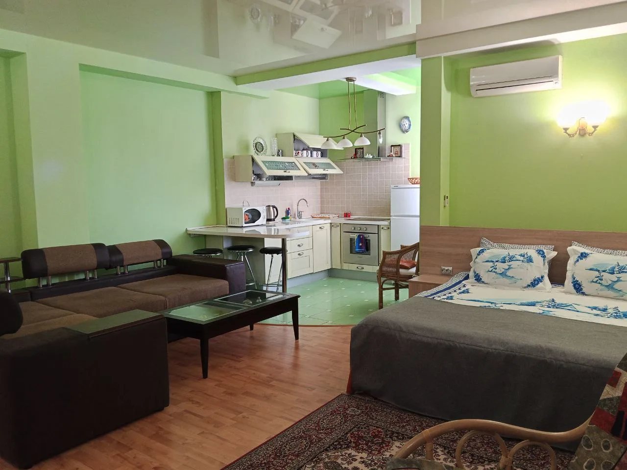 📍#ЯЛТА 🏡Боткинская13,  В новом доме на третьем этаже для семейного отдыха сдаётся квартира- студия 7