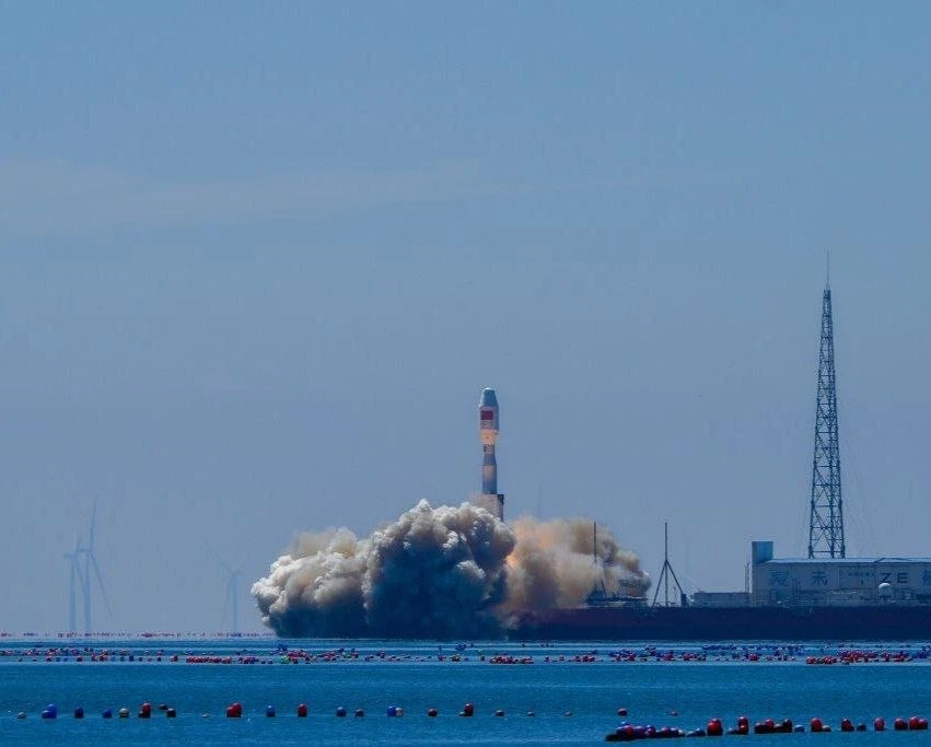 Китай запустил ракету-носитель «Цзелун-3» из моря у города Хайян в провинции Шаньдун 5 августа, выве