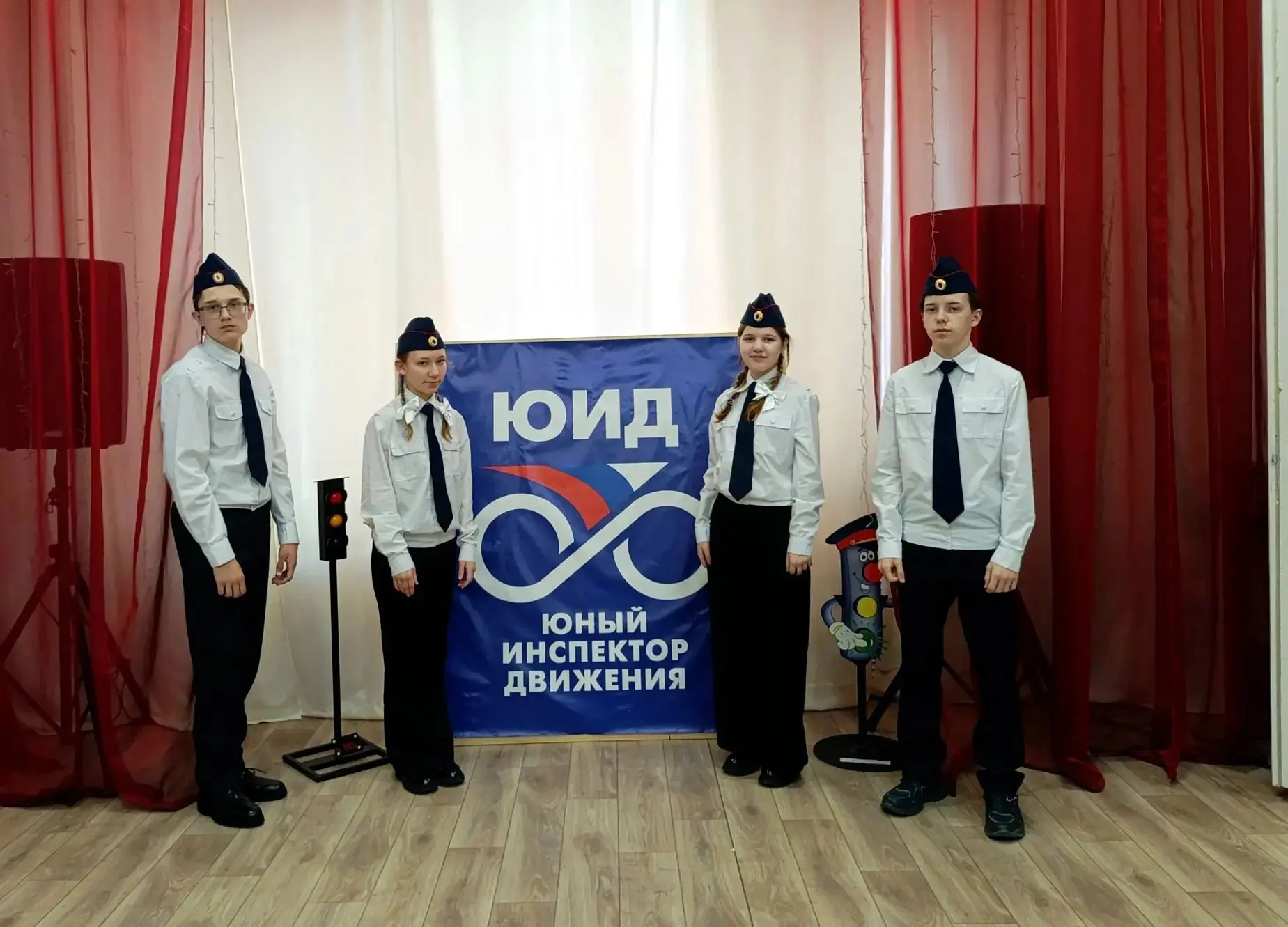 26-27 марта 2026 года на базе ЦРТДиЮ им. А. Матросова проходил городской конкурс агитбригад «ЮИД-это