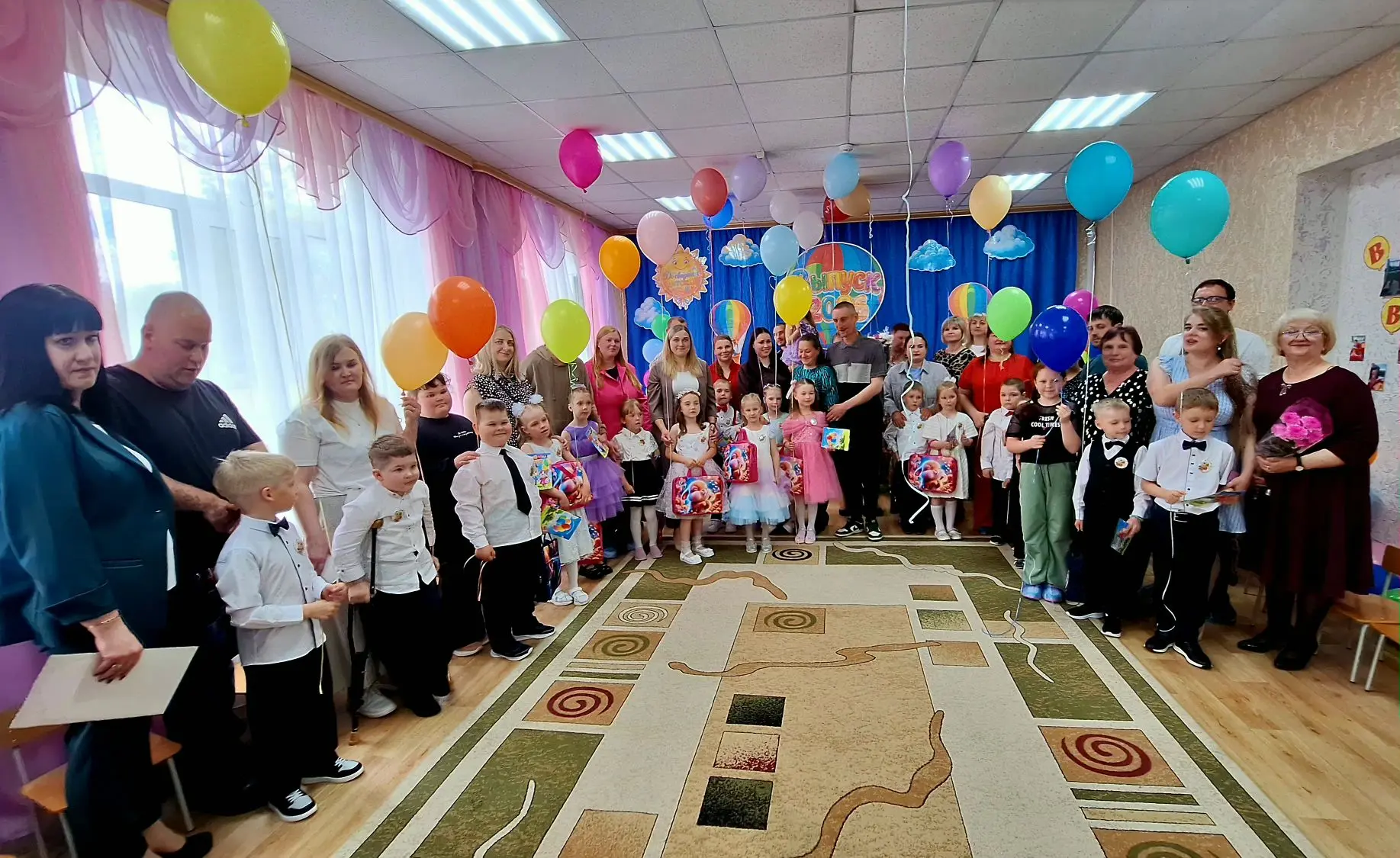 Вот и пролетело детство… Выпускной в группе «Пчёлки» 🐝🎓