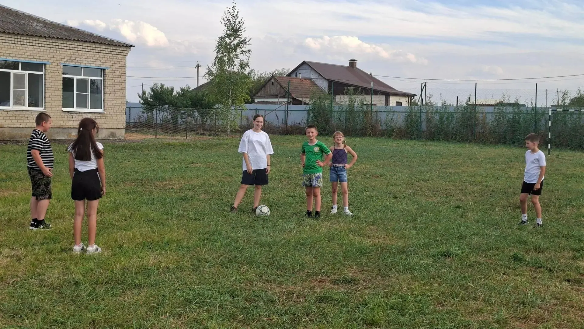 Спортивные секции ПДО: покдельник, среда, пятница - 16.00-19.00.