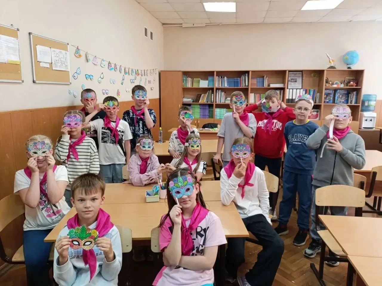 В пришкольном лагере «Солнышко» кипит жизнь! 🌞 
Каждый день ребята гуляют,  отдыхают и с пользой пр