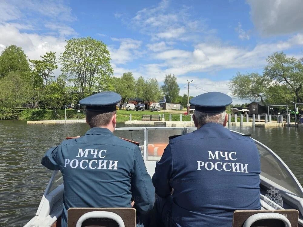 🚨 Профилактический рейд на Рузском водохранилище: напоминаем о правилах безопасности  Сотрудники Гос