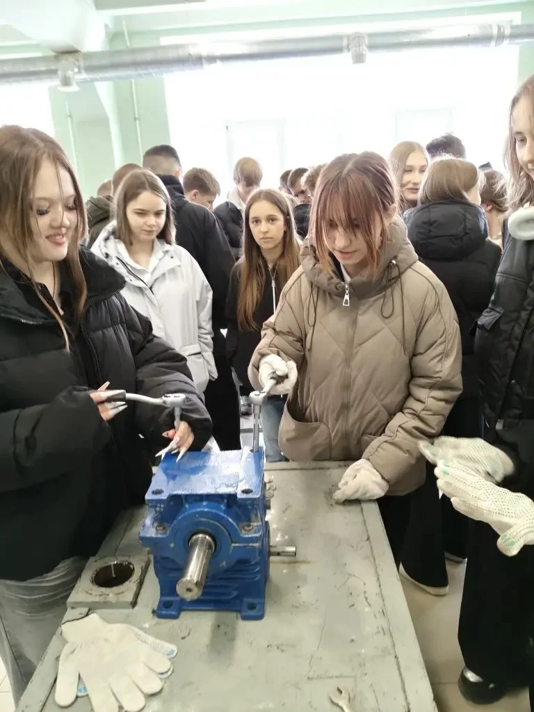 🔧 Сегодня ученики 9А класса побывали на дне открытых дверей в Белгородском политехническом колледже.