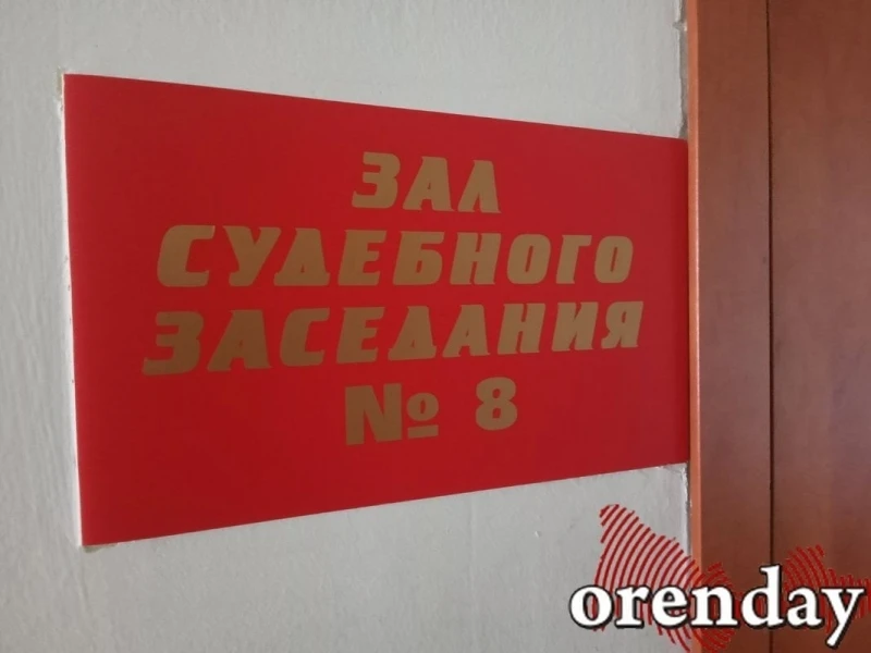 Житель Орска через суд взыскал 180 тысяч рублей с недобросовестного мастера по лестницам
