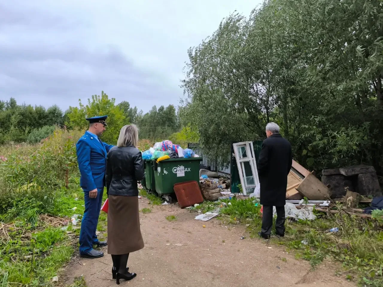 Прокурор Лихославльского района Александр Федосеев провёл выездной приём граждан в посё...