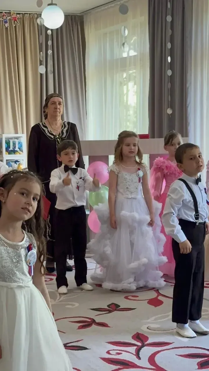 Наши малыши выросли! ❤️
Сегодня в нашем детском саду состоялся долгожданный выпускной праздник! 🎉 Э