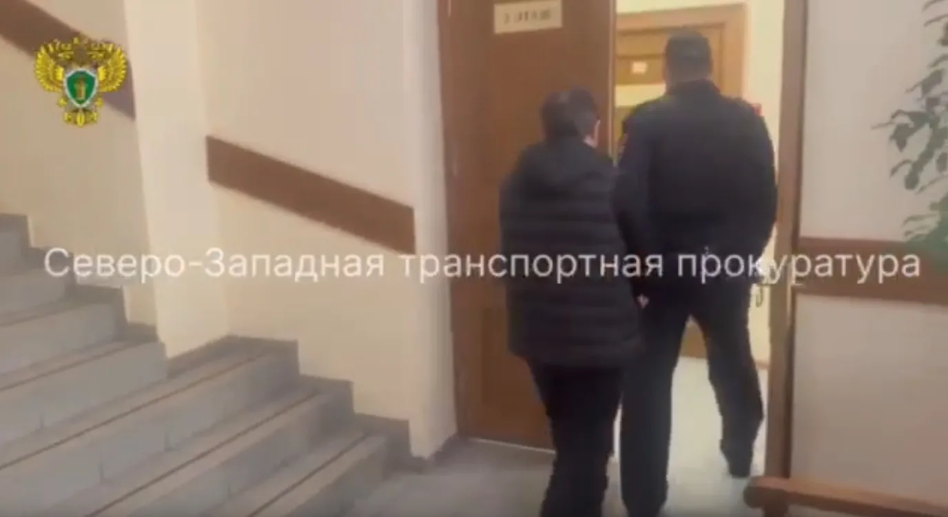 ⚡🚆 В Костромской области пассажира поезда Челябинск — Санкт-Петербург отправили под арест после напа