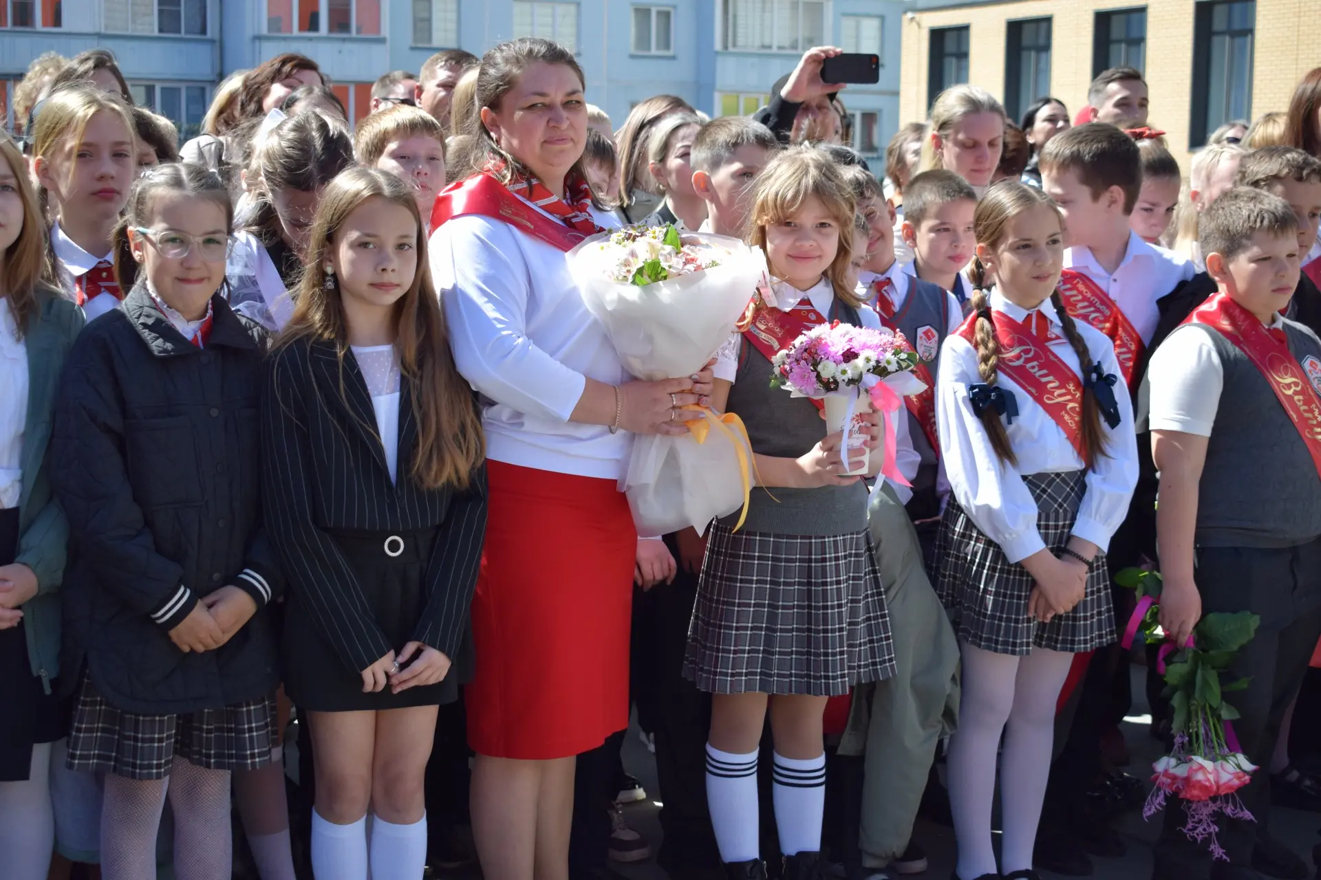 🔔🥰Прощание с начальной школой: торжественная линейка для будущих пятиклассников  👋🏻25 мая в нашей шк