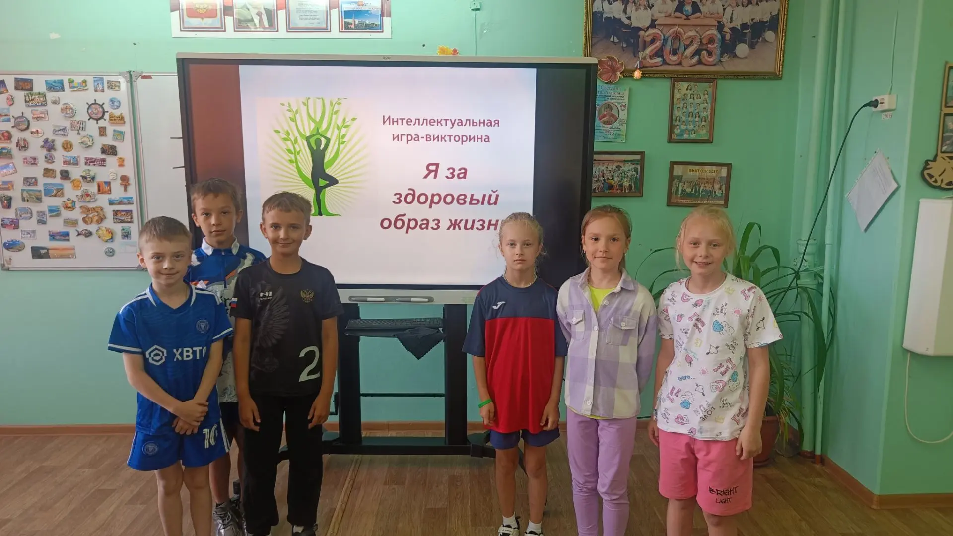 "Здоровый образ жизни" 🍏🏃

В ЛДП "Солнышко" мы говорили о том, как вредные привычки влияют на наш 
