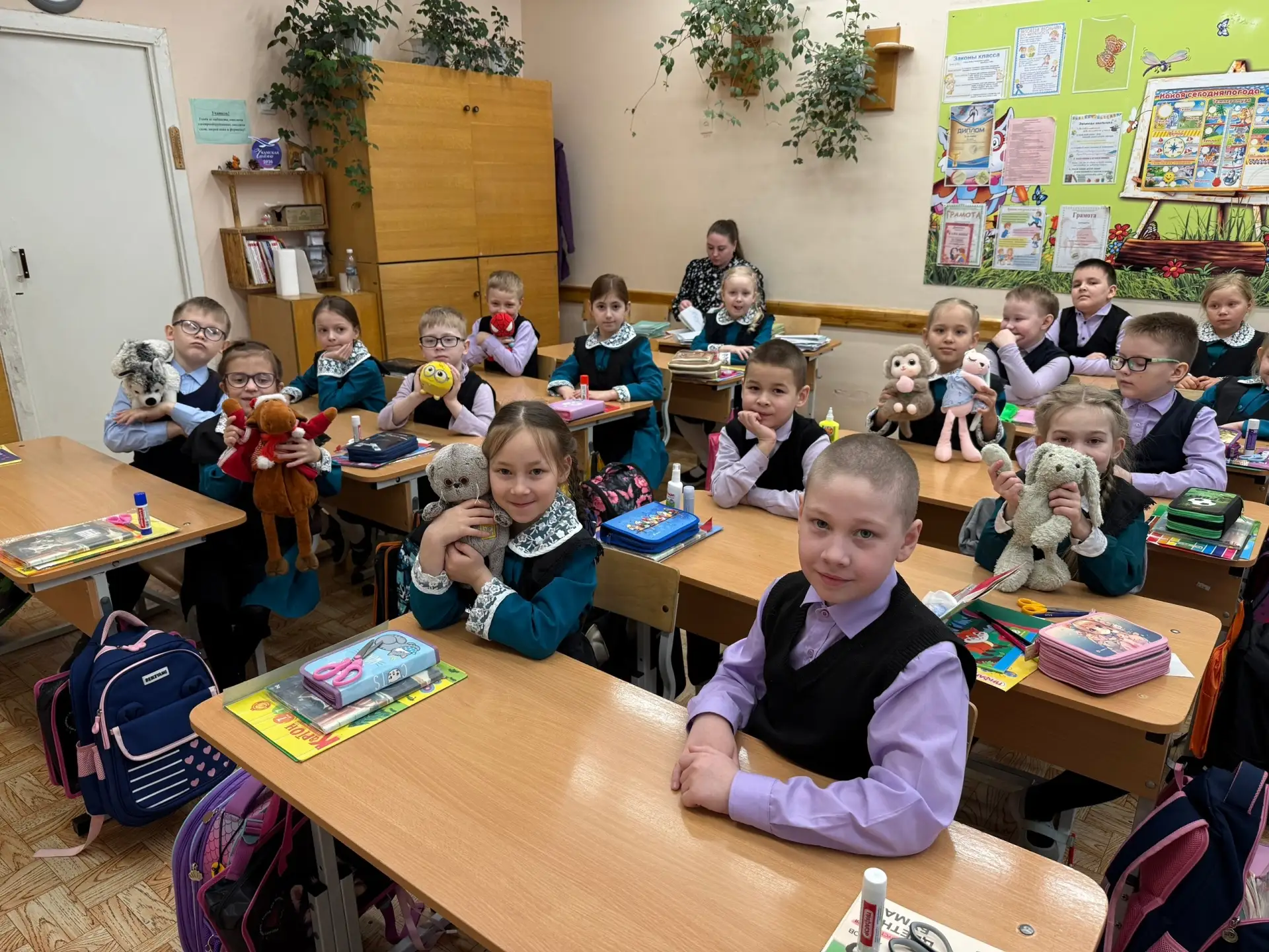 НЕДЕЛЯ ПСИХОЛОГИИ  Стартовала ежегодная неделя психологии в начальном звене школы, и первым её ярким