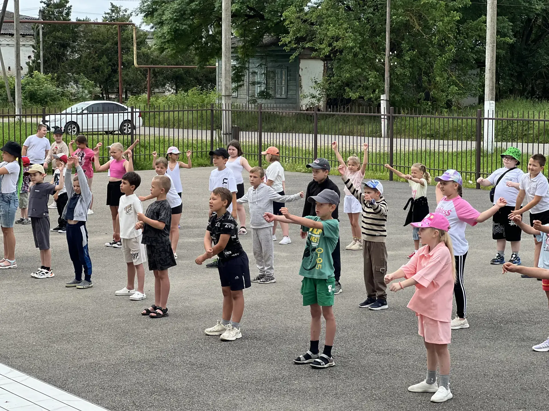 Бодрое утро с «Орлятами России»! 💪☀️

В пришкольном лагере день начался не с привычных сборов, а с 
