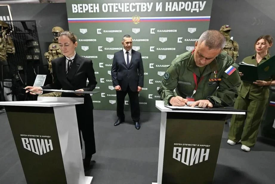 🤝 Новые возможности для курсантов: хабаровский филиал Центра «Воин» и «Калашников» под...
