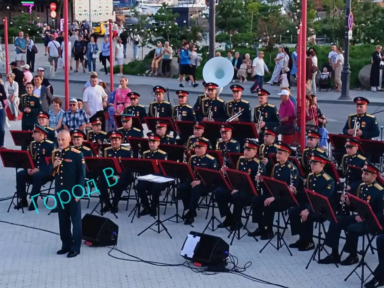 🎺Сегодняшнее вступление духовых оркестров на Спортивной набережной возле центра «Росси...