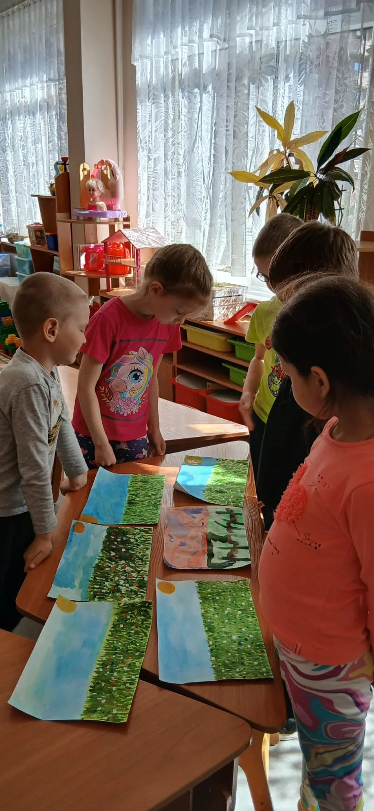 Наступило лето, и ребята из группы «Цветик-семицветик» рады его приходу!☀️