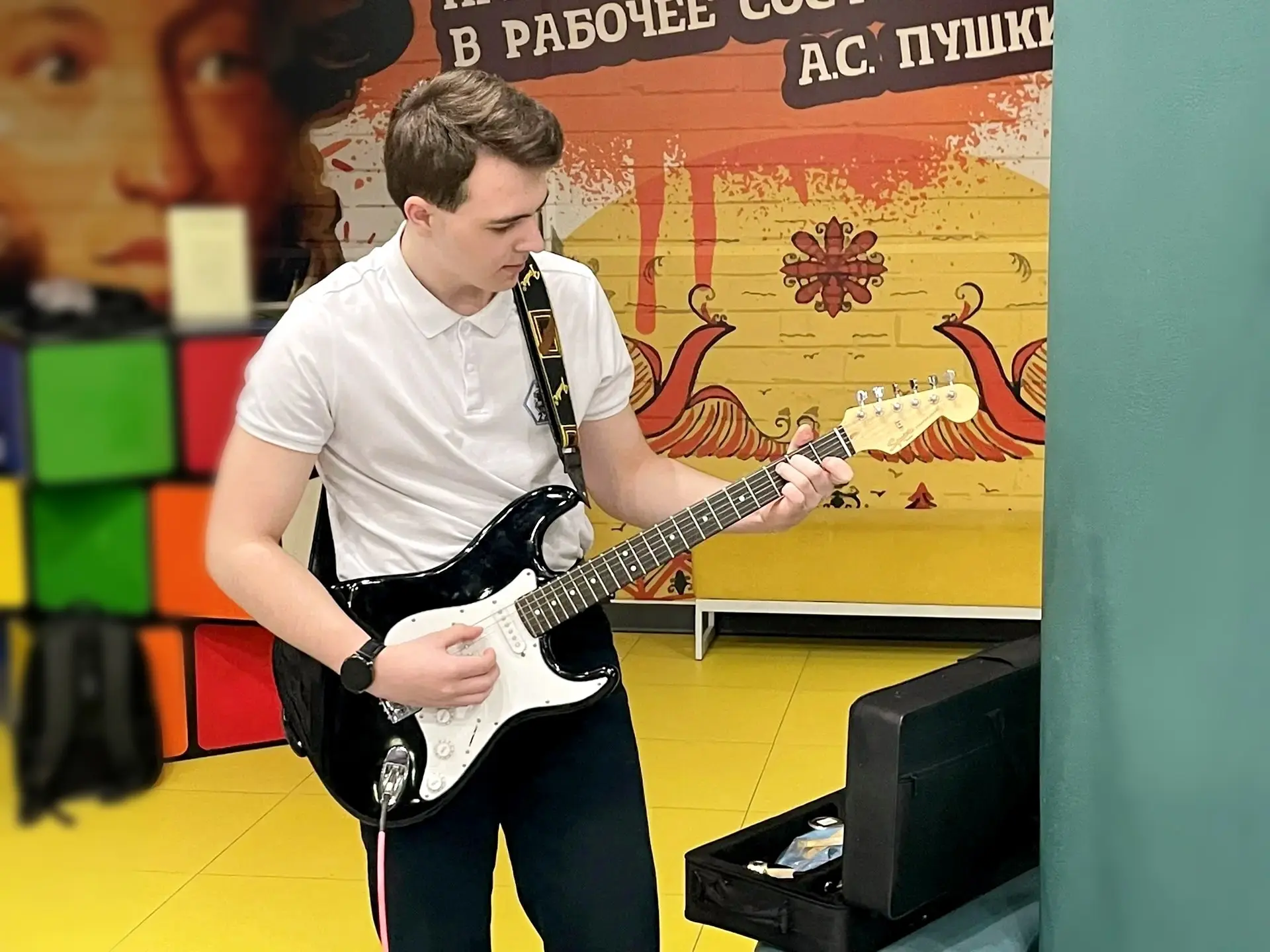 СОБЫТИЯ НЕДЕЛИ В #МАОУСОШ222 ✅  📍Начало учебной недели в нашей школе традиционно ознаменовано церемо