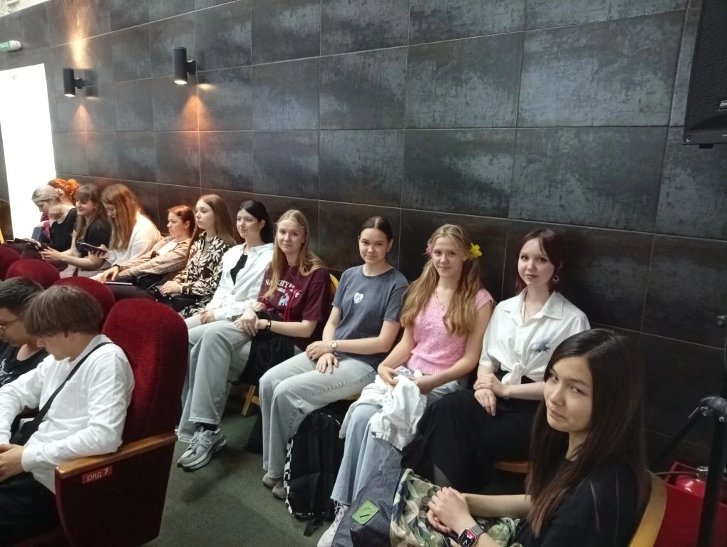 28 мая в конференц-зале Центральной городской публичной библиотеки имени А. П. Чехова  ...