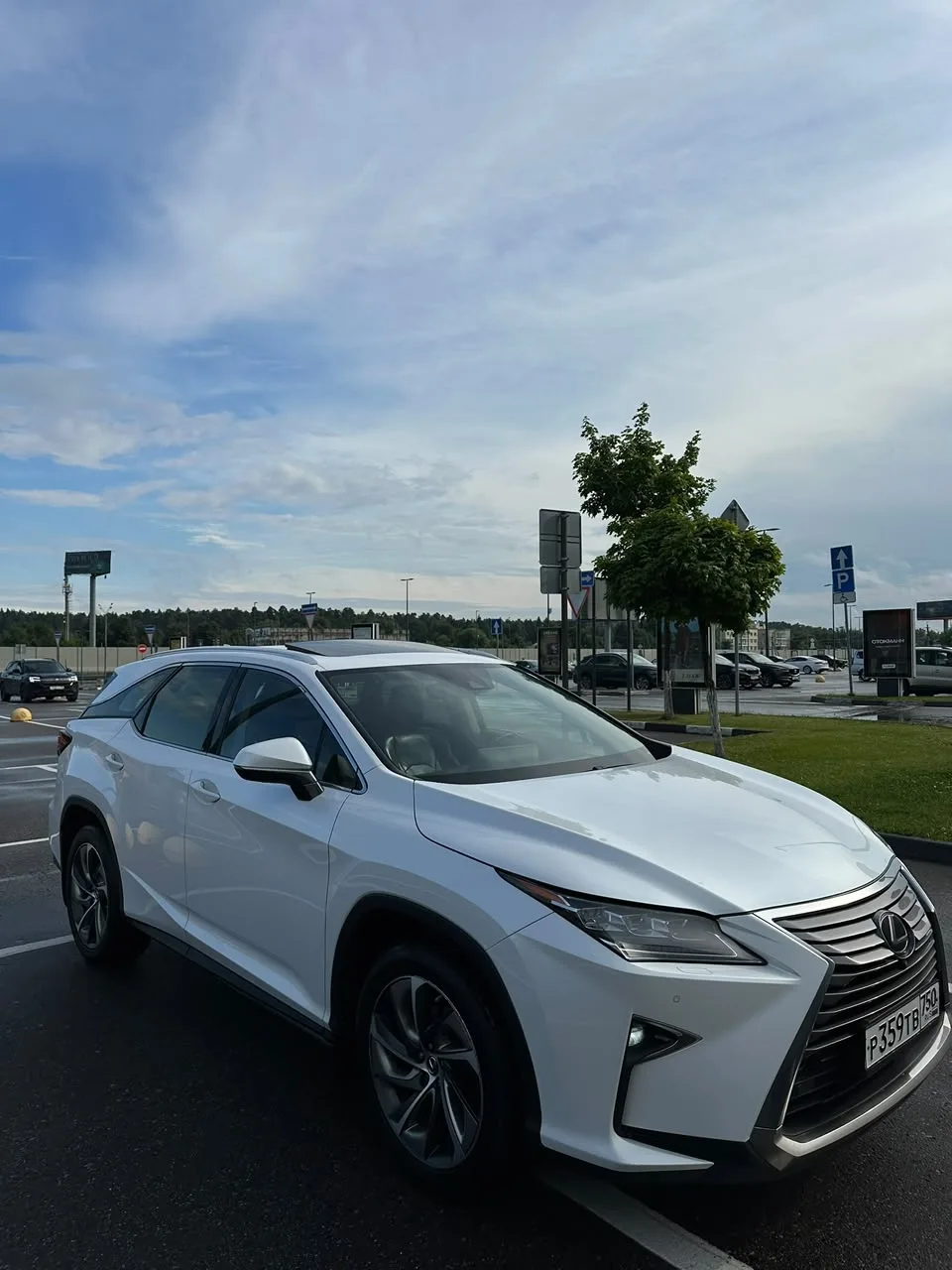 Lexus RX350L, 3.5 AT 4WD (294 л.с.)