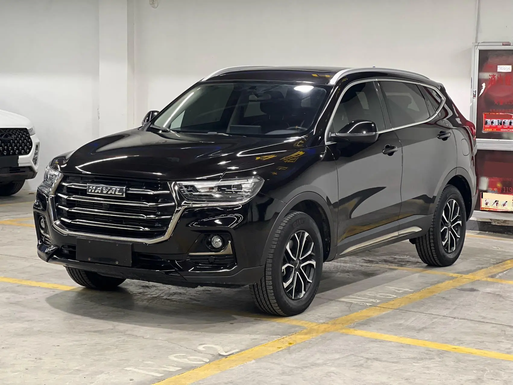 🚗 Практичный семейный кроссовер с просторным салоном, хорошим оснащением и проверенным...