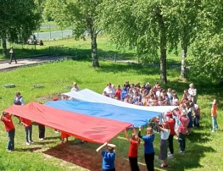 🇷🇺С ДНЕМ РОССИИ!

С праздником, дорогие друзья!!!
🇷🇺 Пусть в нашей большой стране всегда царят м