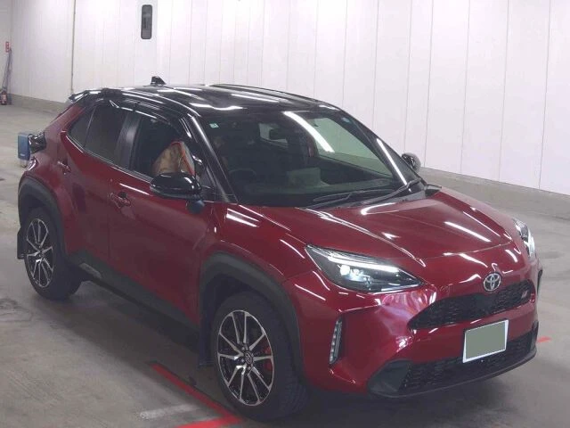 Toyota Yaris Cross 

Япония 🇯🇵

характеристики
Год → 2023
Пробег → 19000км
Привод → передний
Оценк