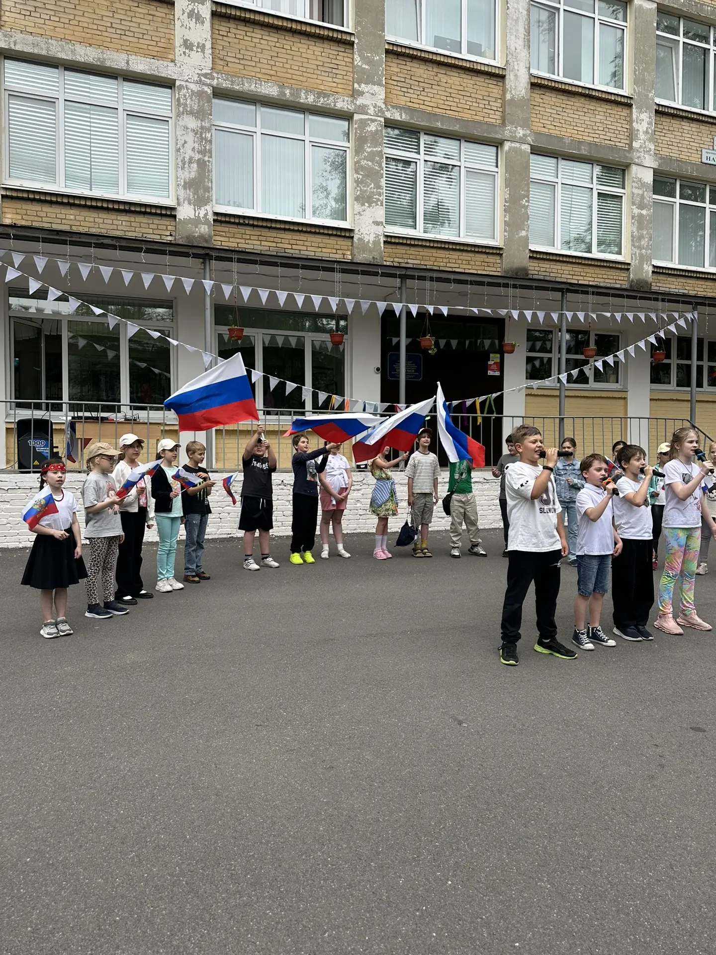 🇷🇺 В преддверии Дня России в лагере прошли праздничные мероприятия, посвящённые нашей стране.

🤍Р