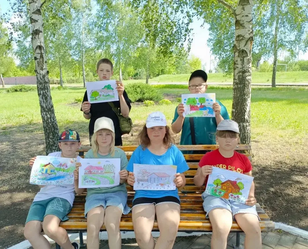 В нашем лагере  состоялся замечательный творческий конкурс "Моя деревня - цветущий сад". Любовь к От