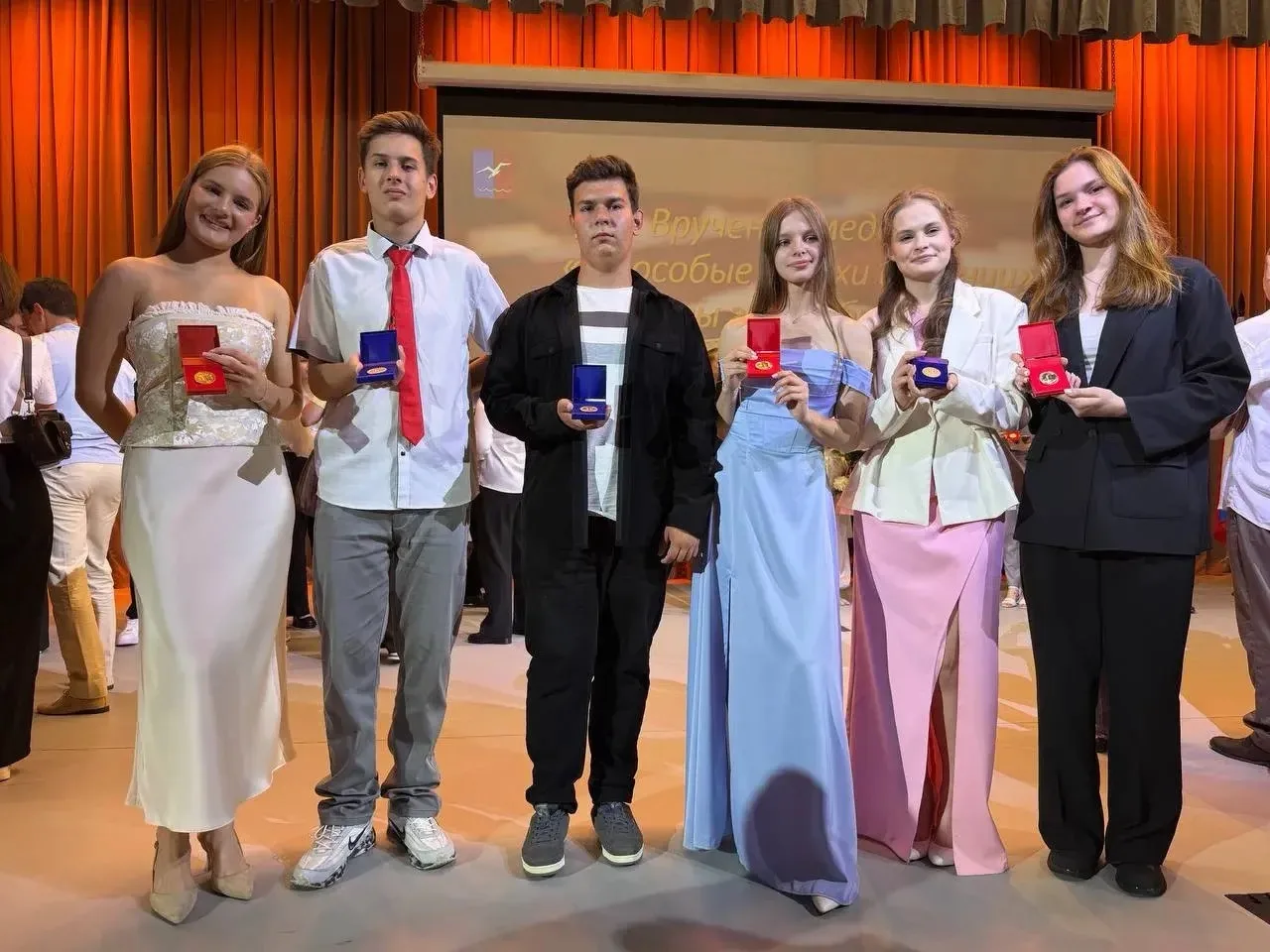 🎓✨ День гордости, достижений и новых возможностей

Сегодня по-настоящему знаменательный день для вы