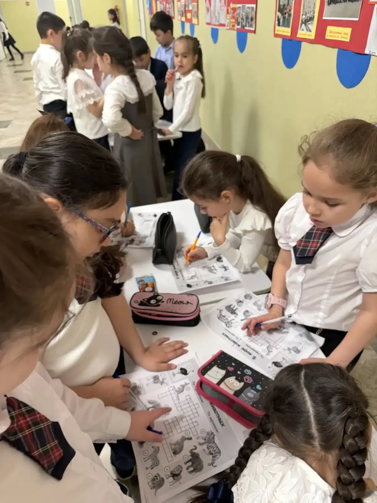 🧩 Мотивационная переменка в 1 классе: Разгадай окружающий мир!  Ура! В нашем 1 классе прошла не прос
