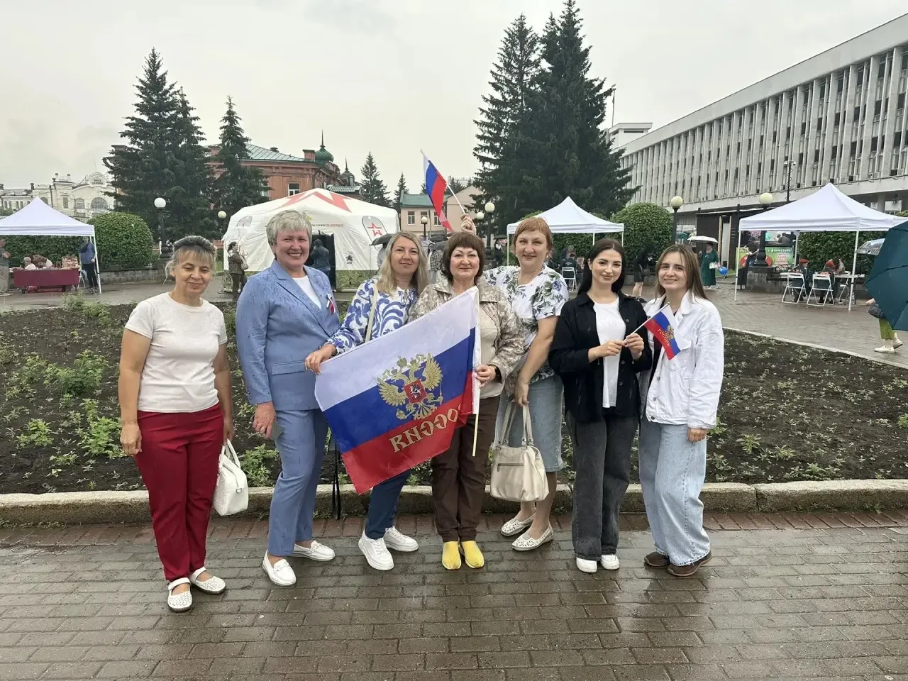 🇷🇺 Сегодня, 12 июня, мы с коллегами приняли участие в замечательной культурной программе, проходящ