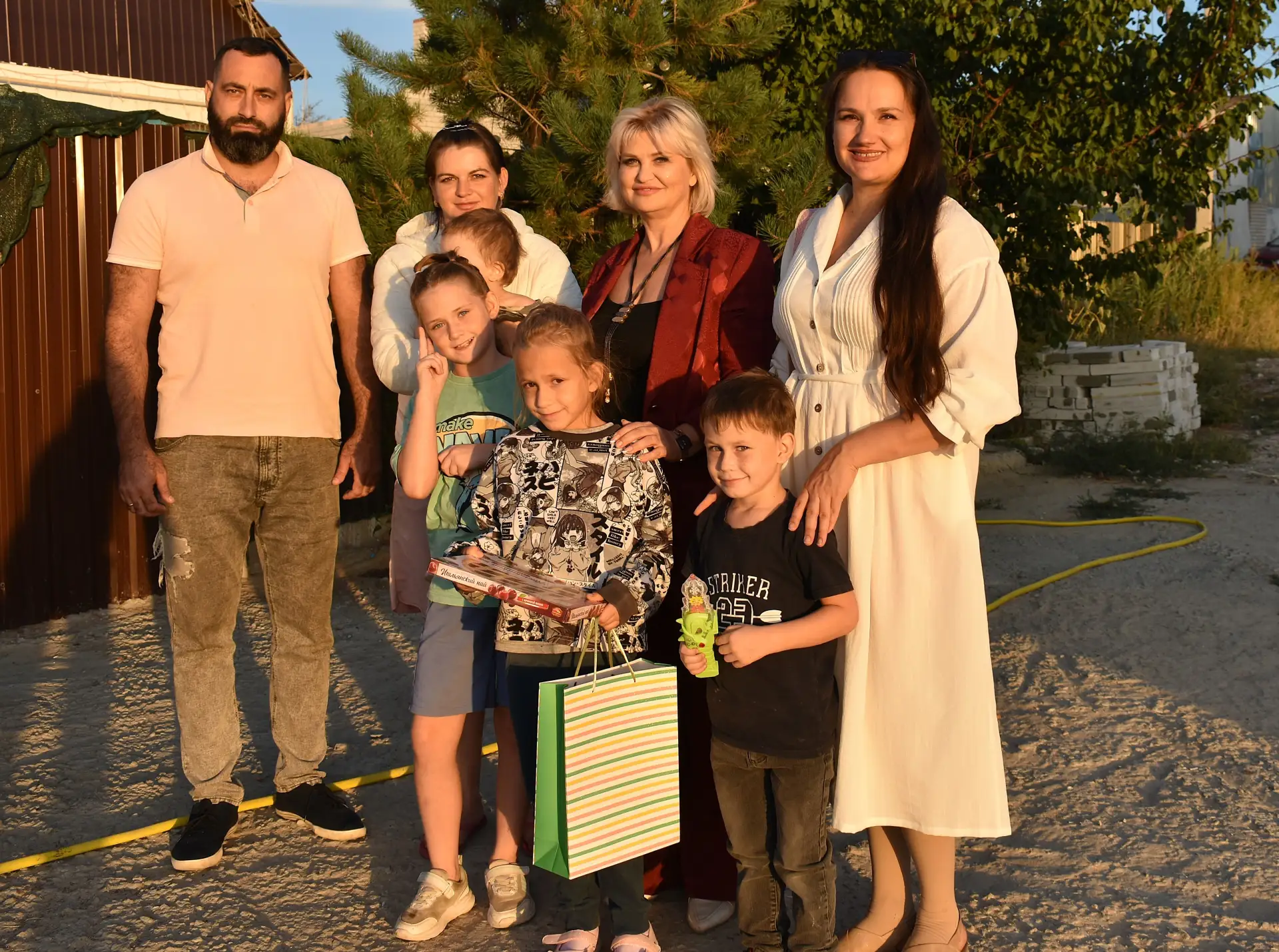 🎒 Юным городищенцам вручили ученические наборы и сладости